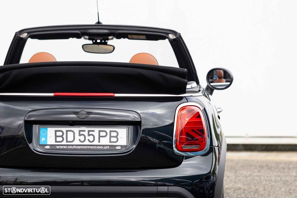 MINI Cabrio Cooper Premium Extra Classic Auto - 18