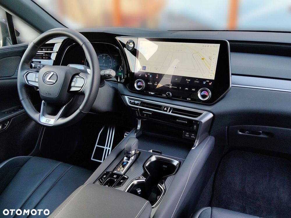 Lexus RX - 11