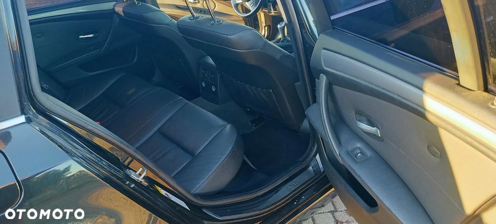 BMW Seria 5 520d Edition Exclusive - 8