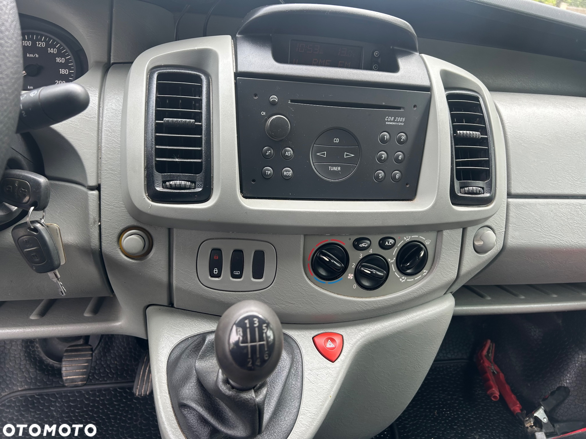 Opel Vivaro - 13