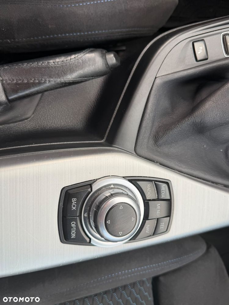 BMW Seria 1 116d - 33