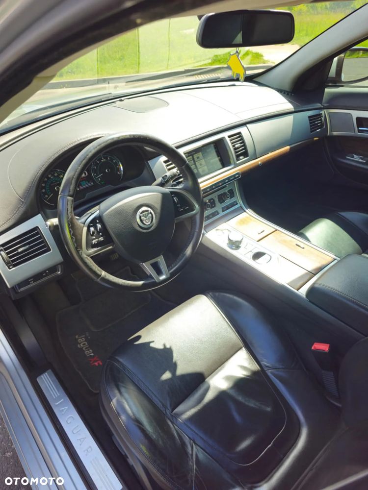 Jaguar XF 5.0 V8 - 9