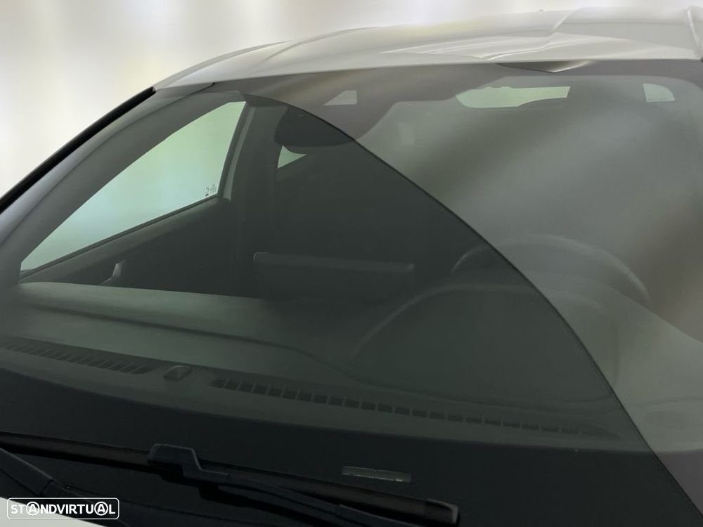 Ford Focus 1.0 EcoBoost MHEV ST-Line - 19