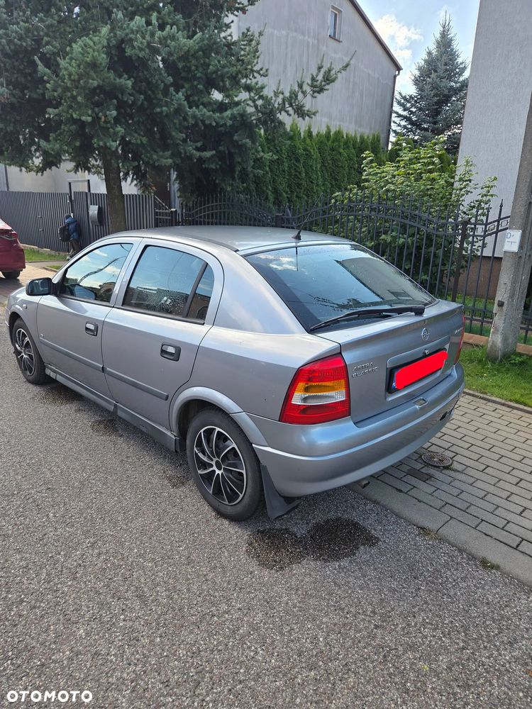 Opel Astra - 1