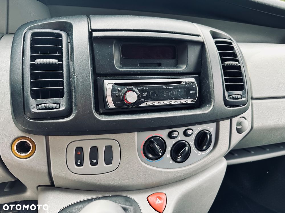 Renault Trafic - 18