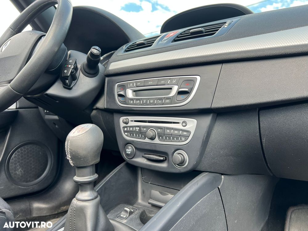 Renault Megane II 1.9dCi Privilege - 13