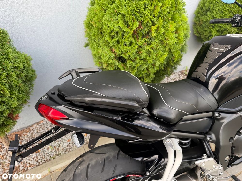 Yamaha FZ - 18