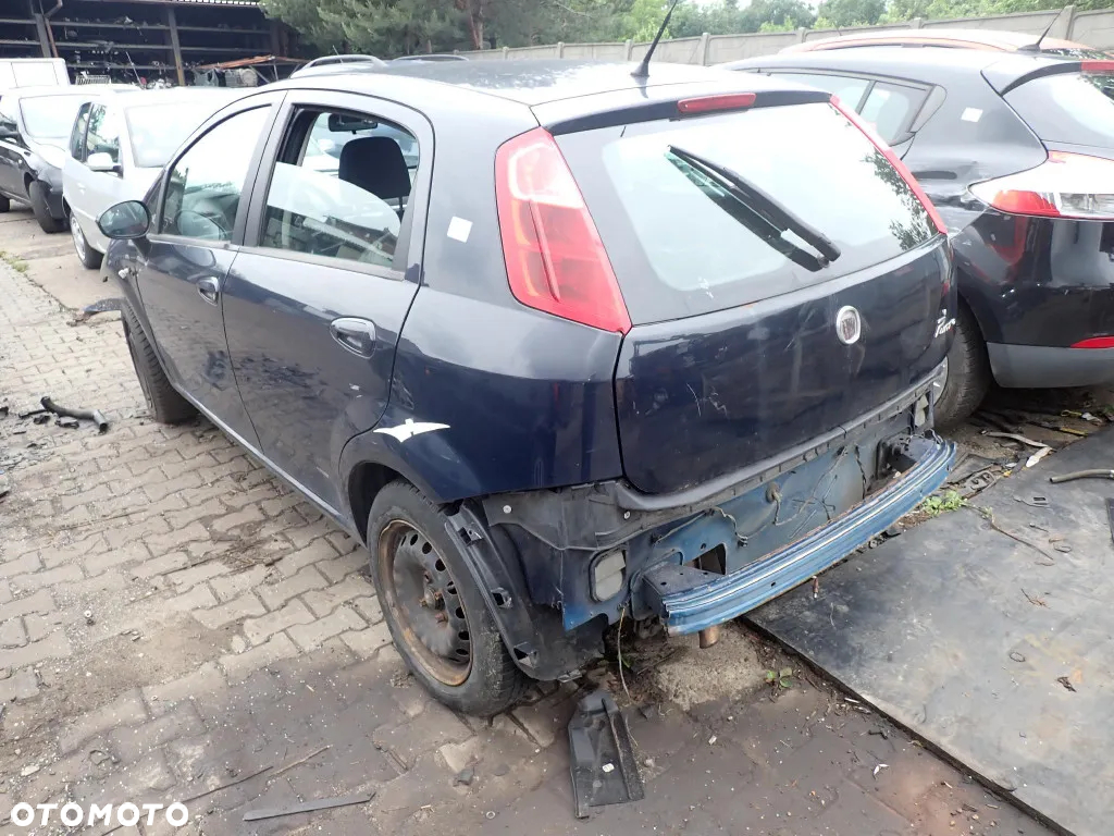 CZĘŚCI - FIAT Grande Punto 1,4 57KW 77KM 350A1000 HB 5D LAKIER 475/A 2008r. INDEX - 9463 - 3