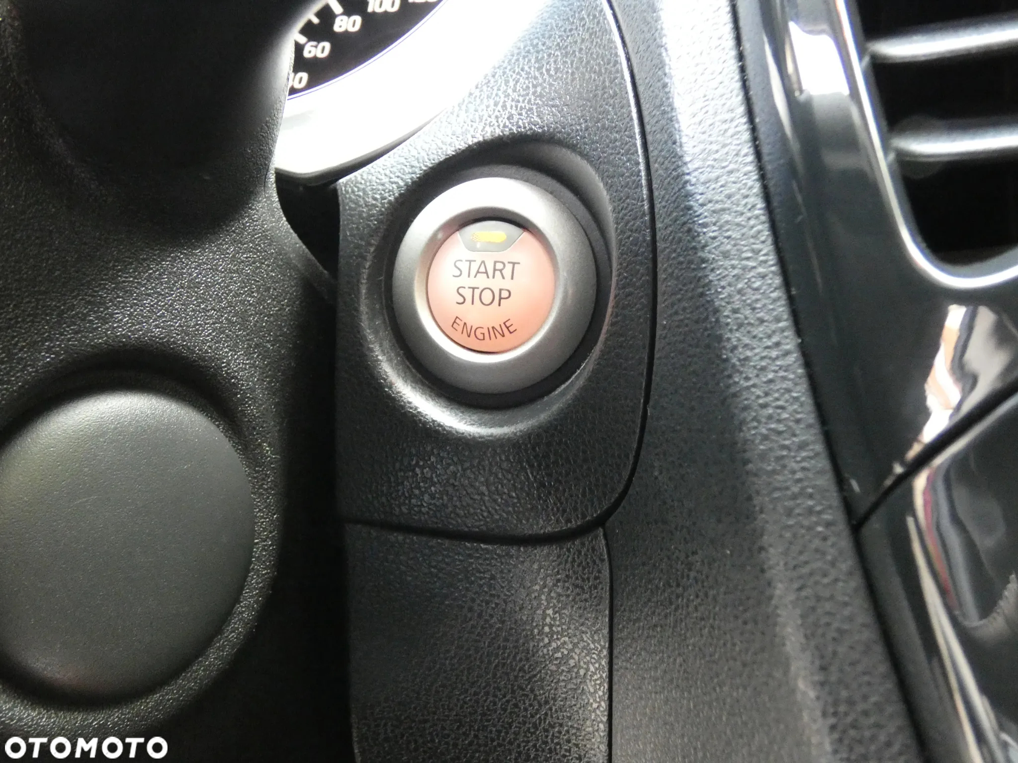 Nissan Juke 1.6 Tekna S&S - 37