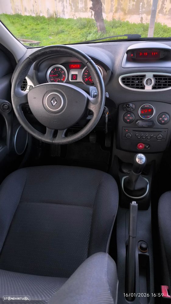 Renault Clio 1.2 16V Dynamique - 33