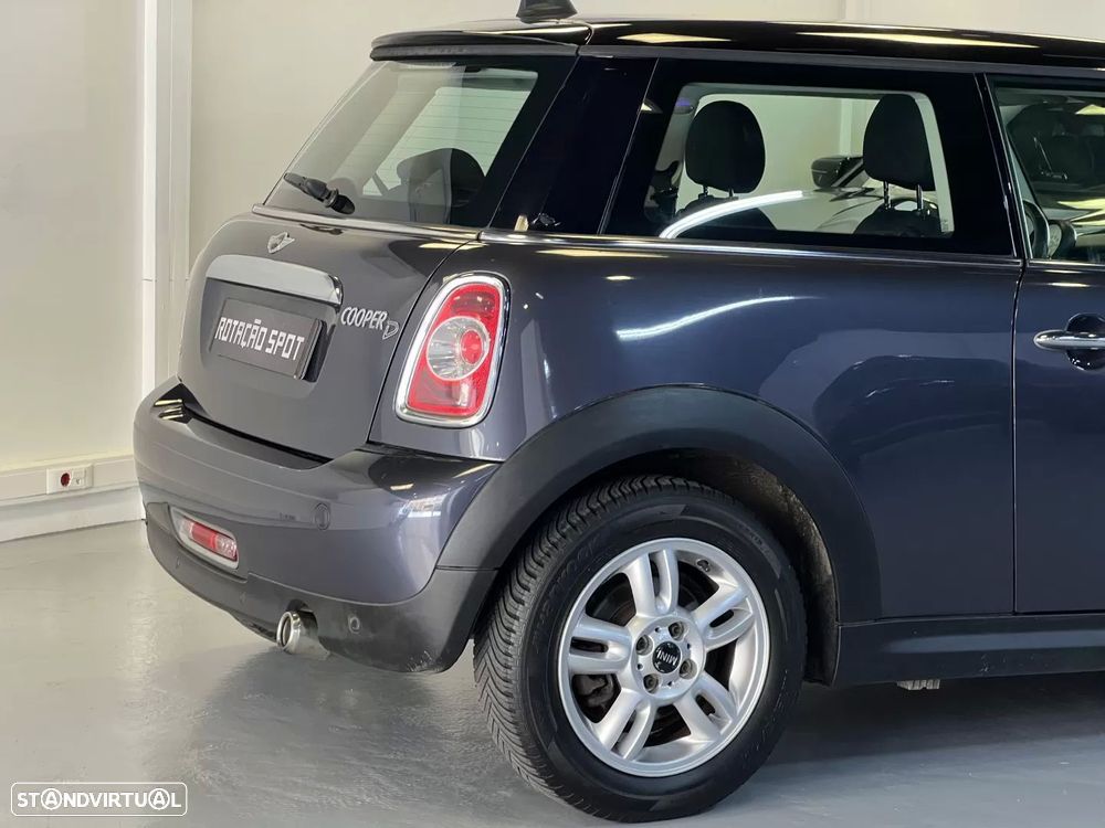 MINI 3 Portas Cooper D - 37