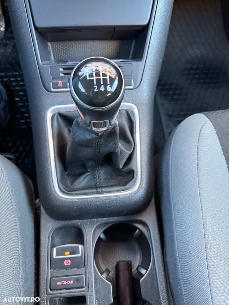 Volkswagen Tiguan - 14