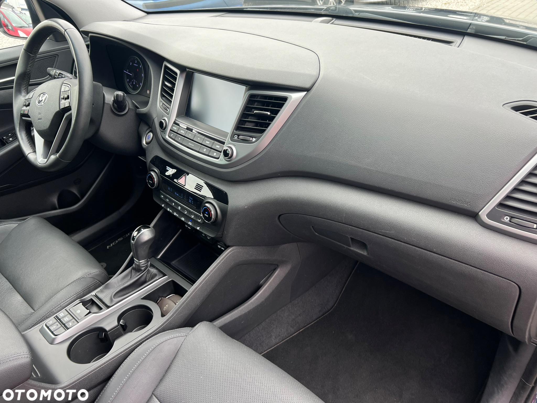 Hyundai Tucson blue 1.7 CRDi 2WD DCT Premium - 14