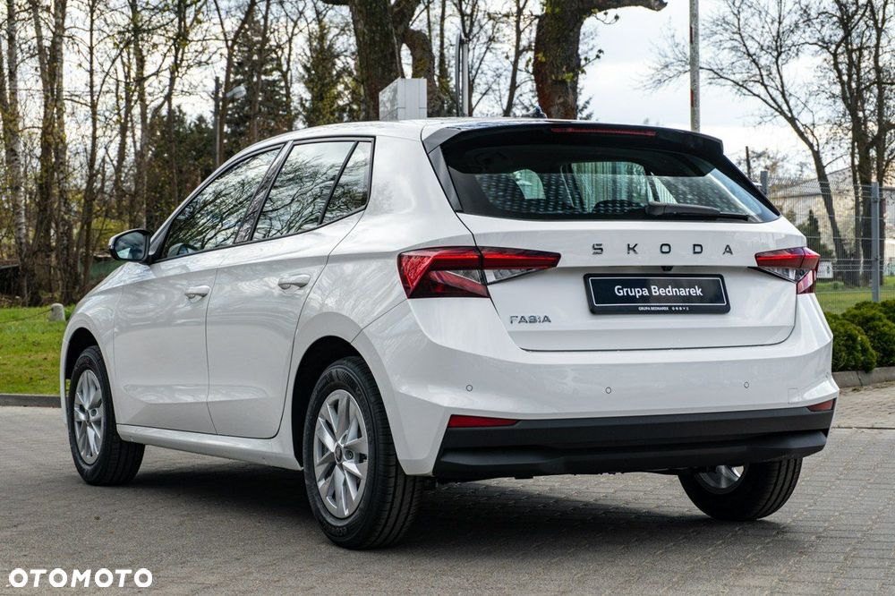 Skoda Fabia - 10