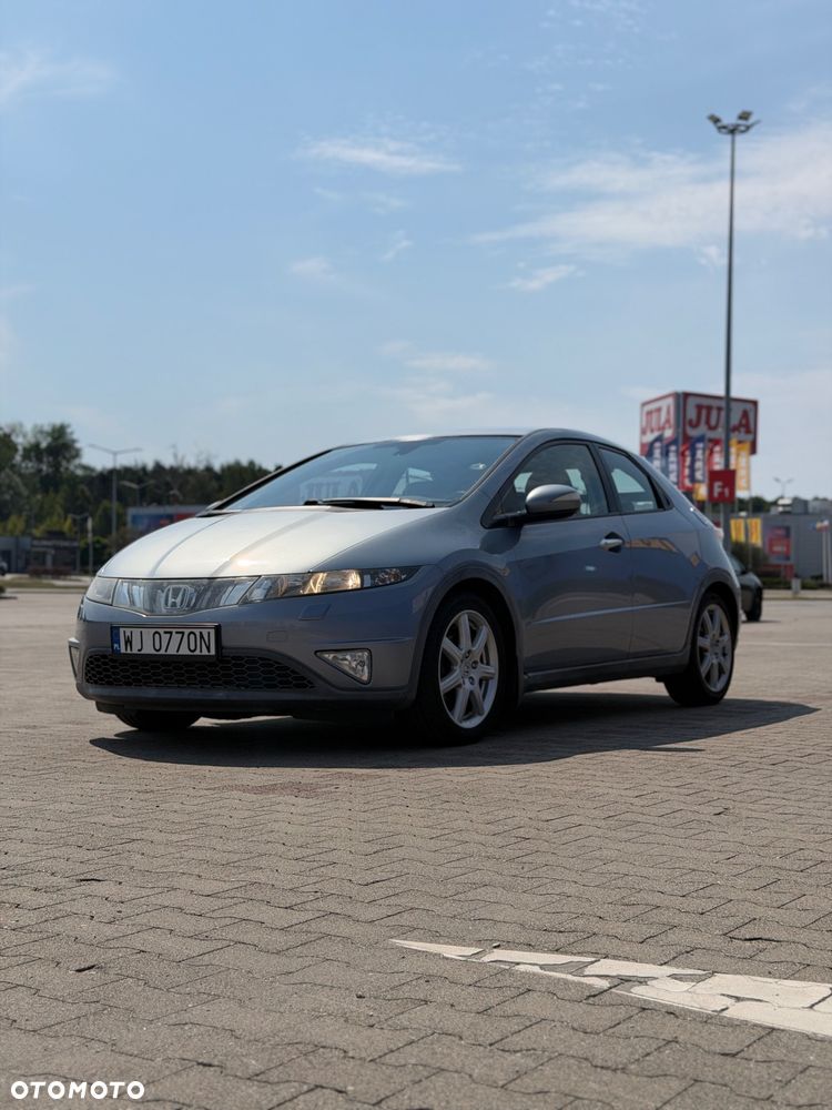 Honda Civic 1.8 Comfort - 1