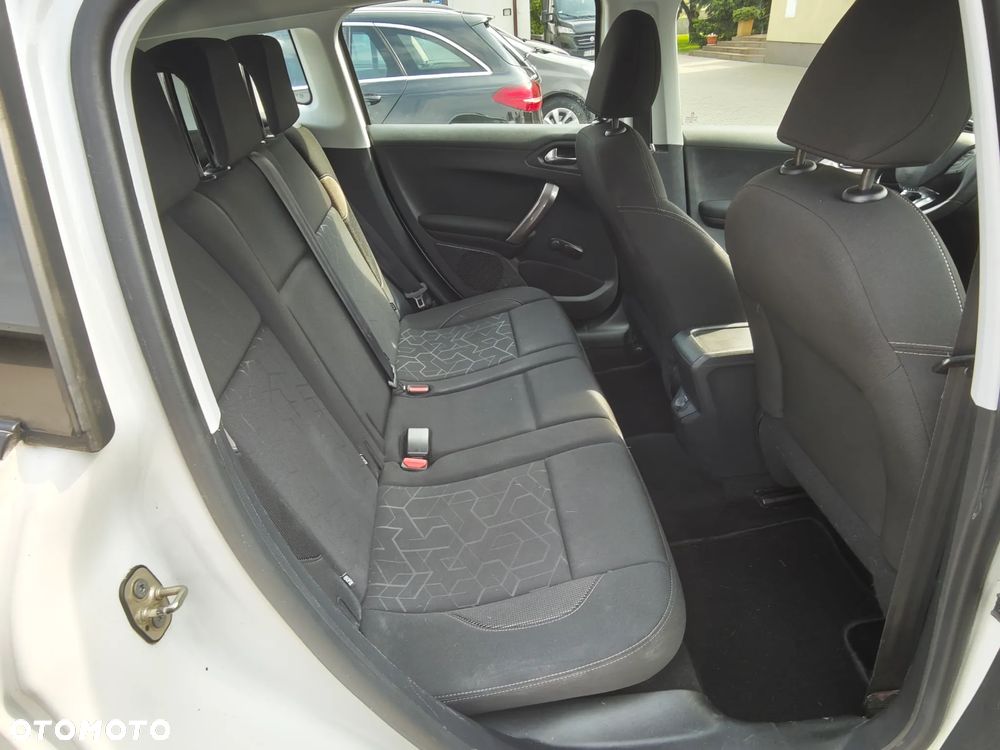 Peugeot 2008 120 VTI Active - 16