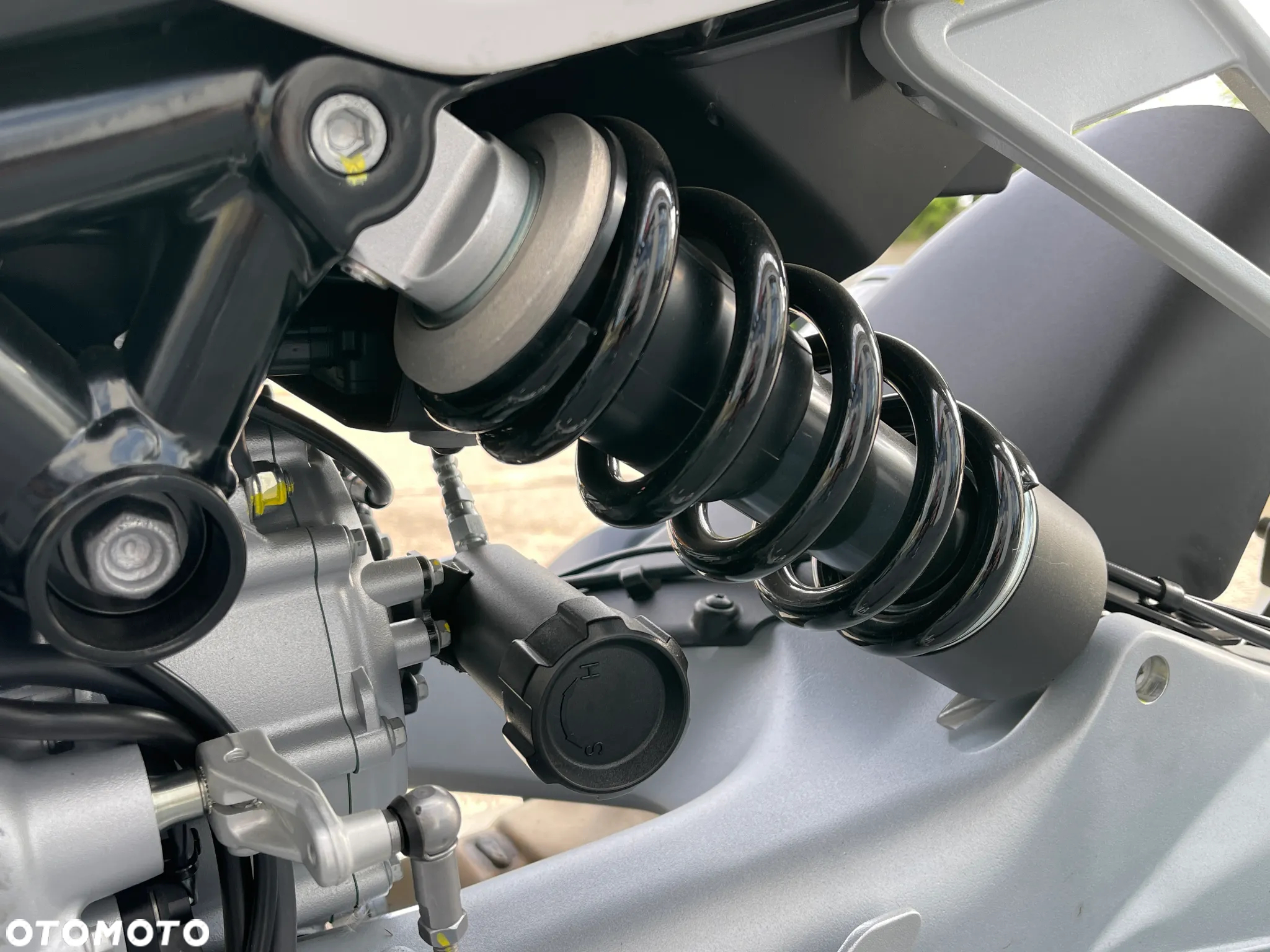 Moto Guzzi V100 Mandello - 21