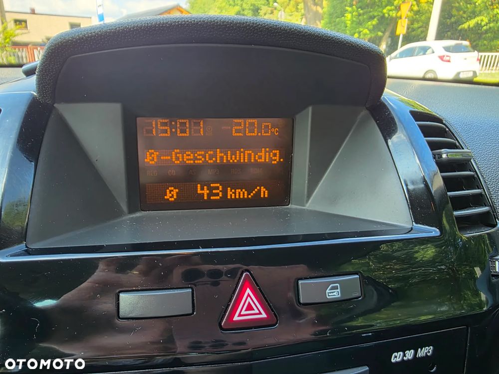 Opel Zafira 1.7 CDTI Essentia - 21