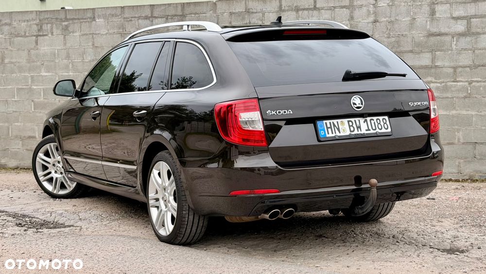 Skoda Superb 2.0 TDI DSG Exclusive - 16