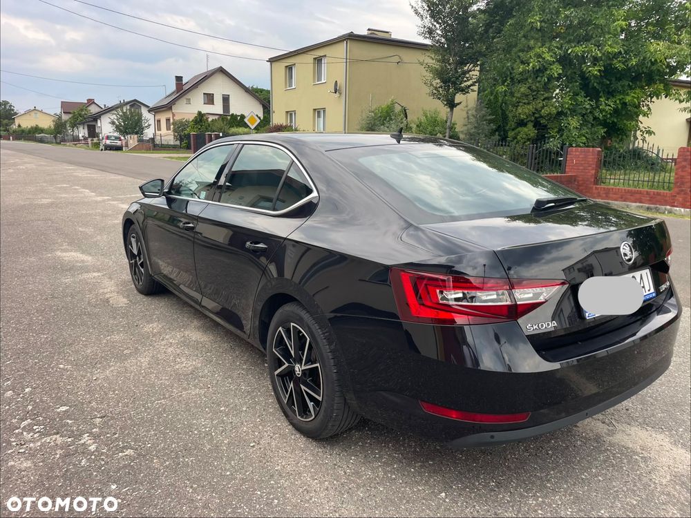 Skoda Superb - 1