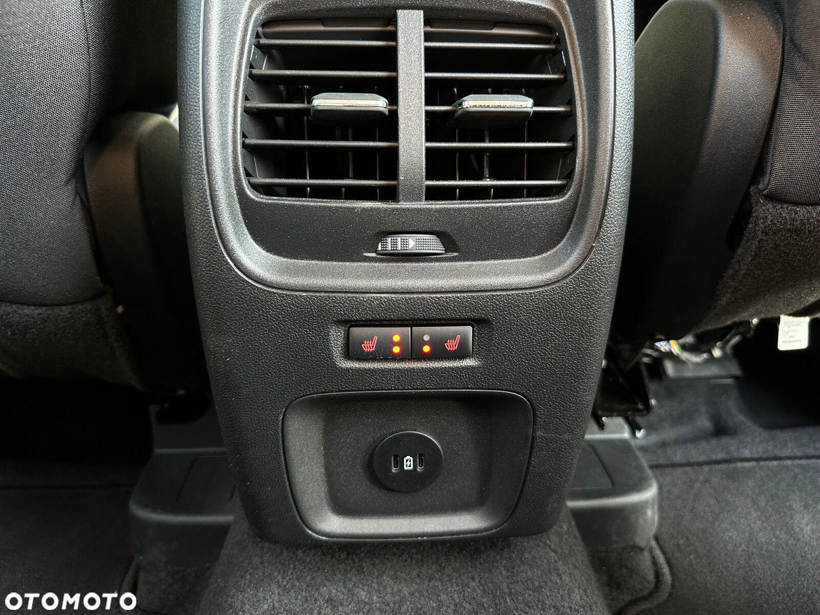 Ford Kuga 1.5 EcoBoost FWD Titanium - 34
