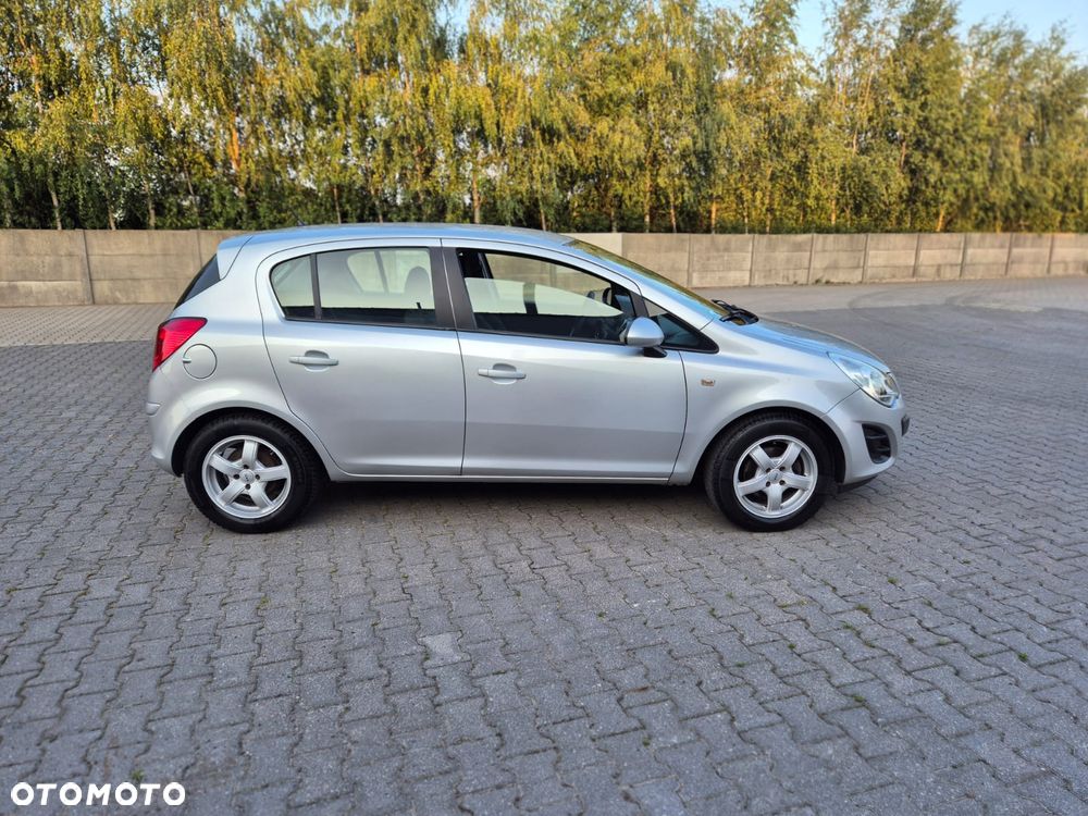Opel Corsa - 11