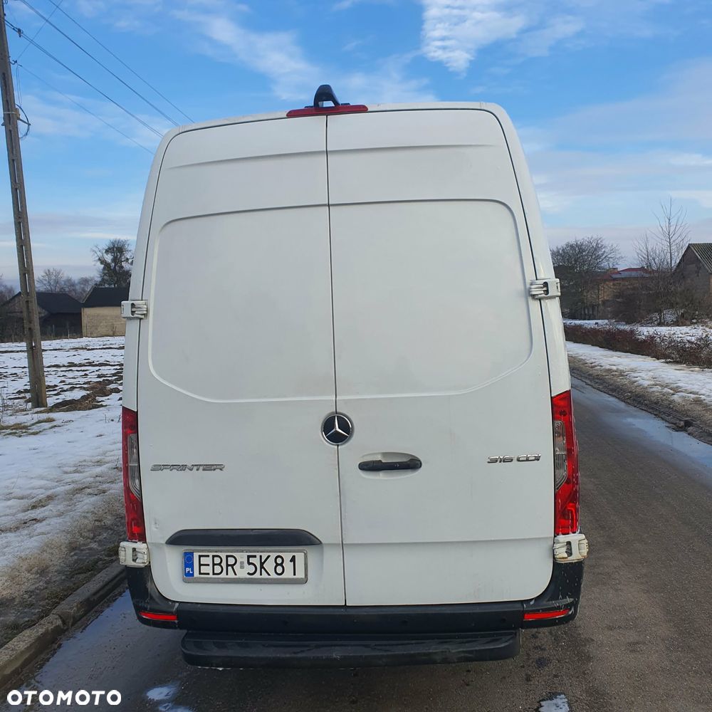 Mercedes-Benz Sprinter - 5