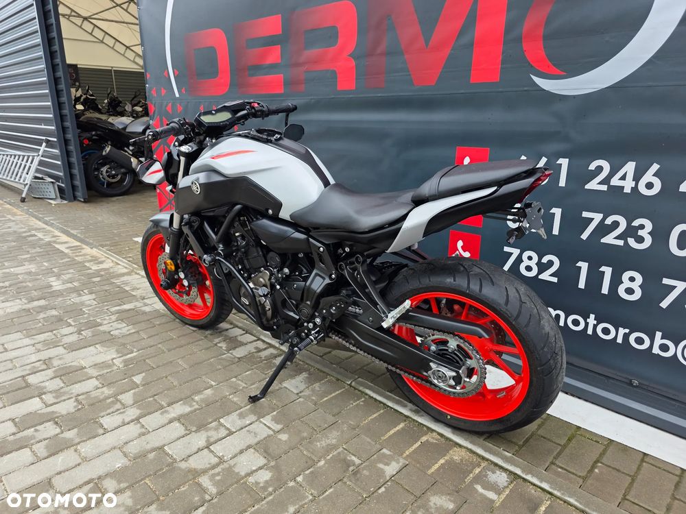 Yamaha MT - 6