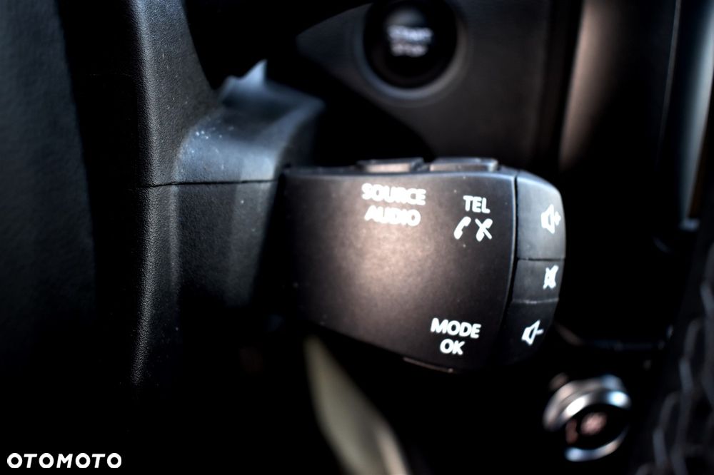 Dacia Duster TCe 150 2WD GPF Sondermodell Adventure - 34