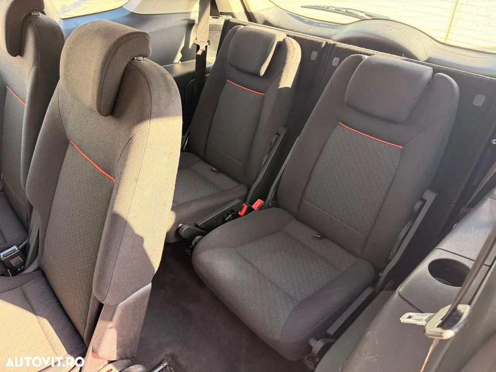 Ford S-Max 2.0 TDCi Titanium - 9