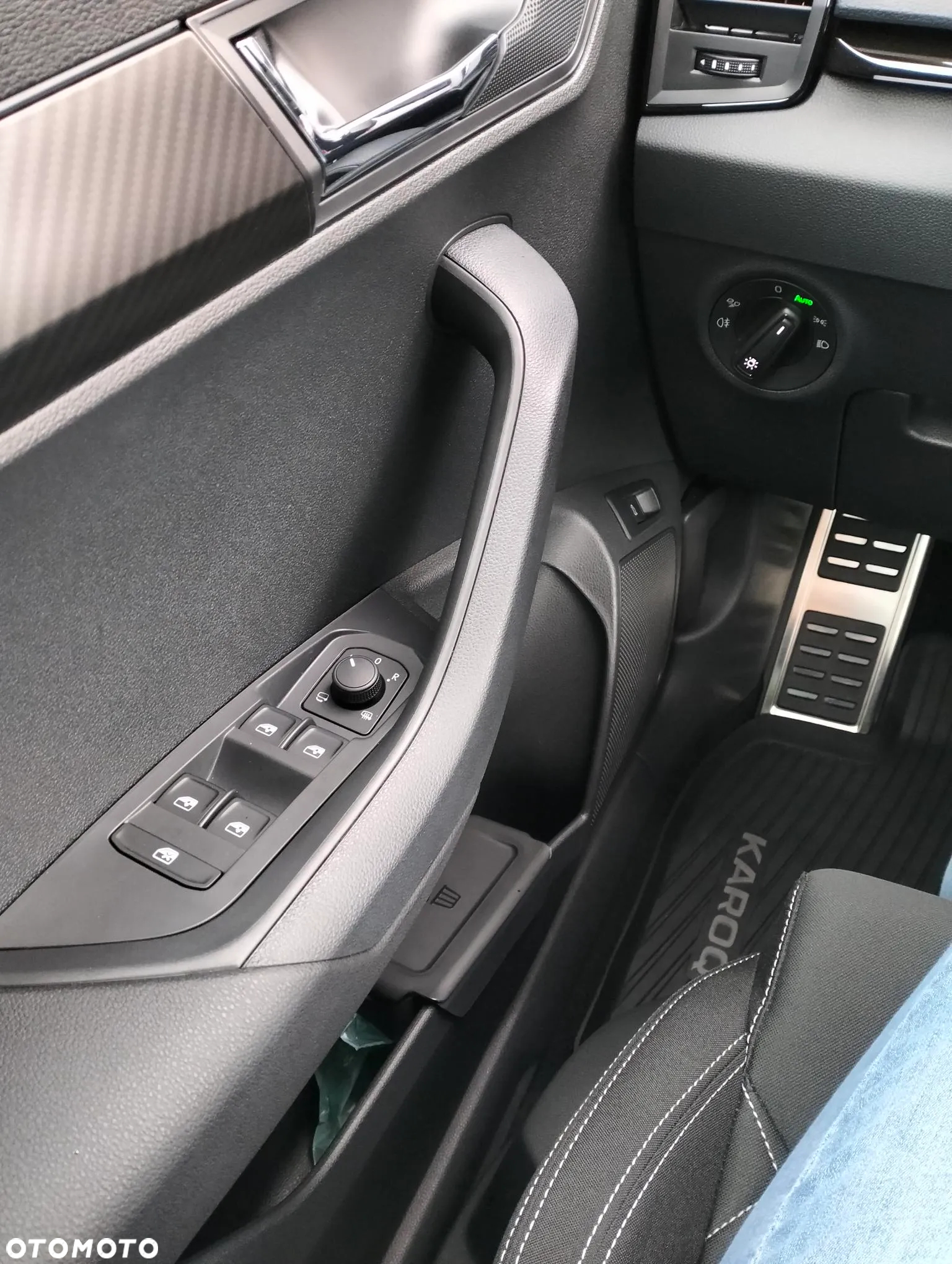 Skoda Karoq 1.5 TSI ACT Sportline DSG - 11