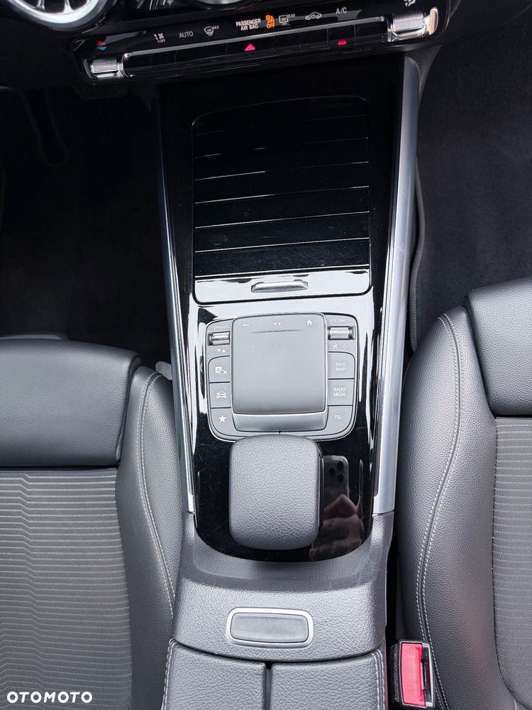 Mercedes-Benz Klasa B 180 7G-DCT - 27