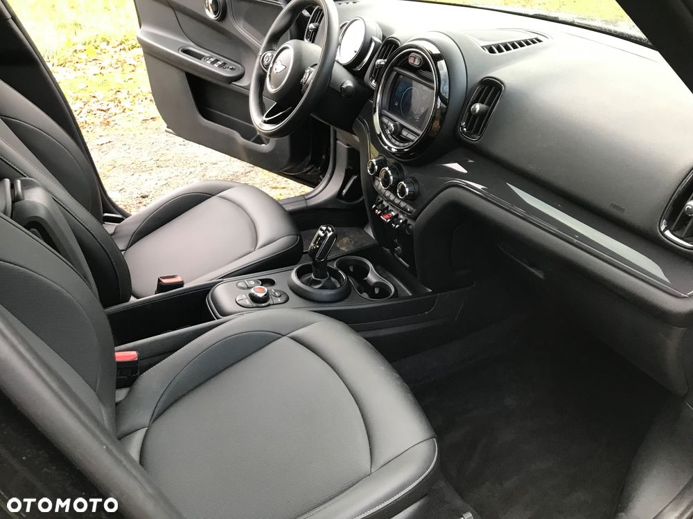 MINI Countryman Cooper Estate Edition - 4