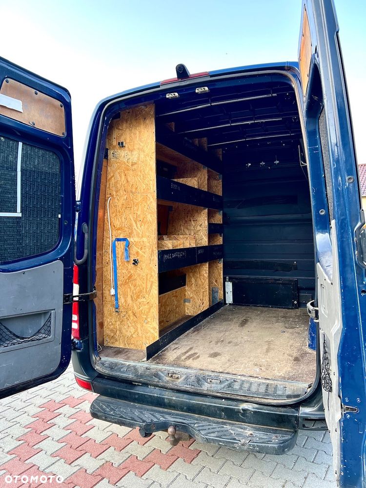 Mercedes-Benz Sprinter - 13