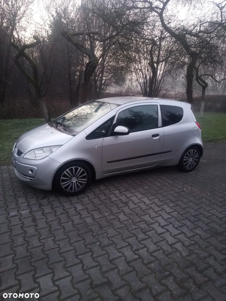 Mitsubishi Colt - 3