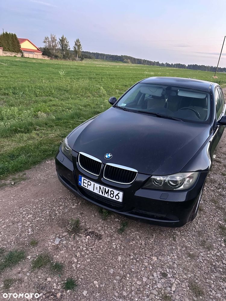 BMW Seria 3 2005 photo 3