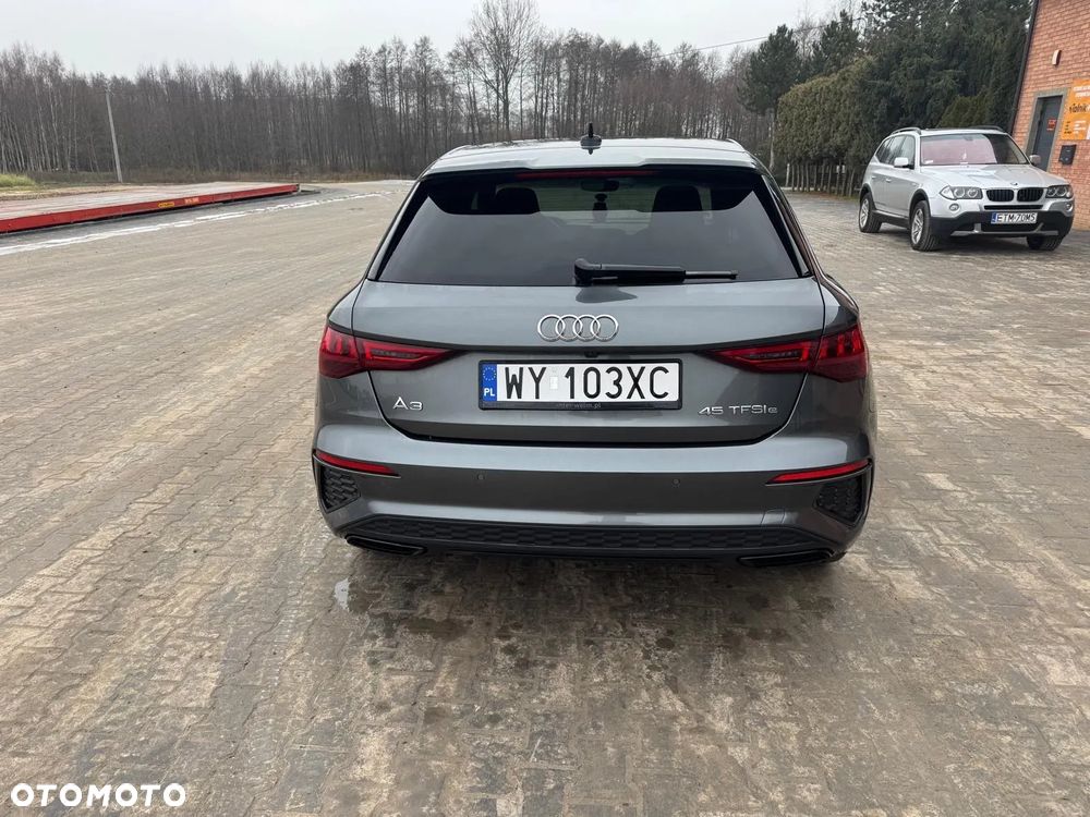 Audi A3 Sportback - 3