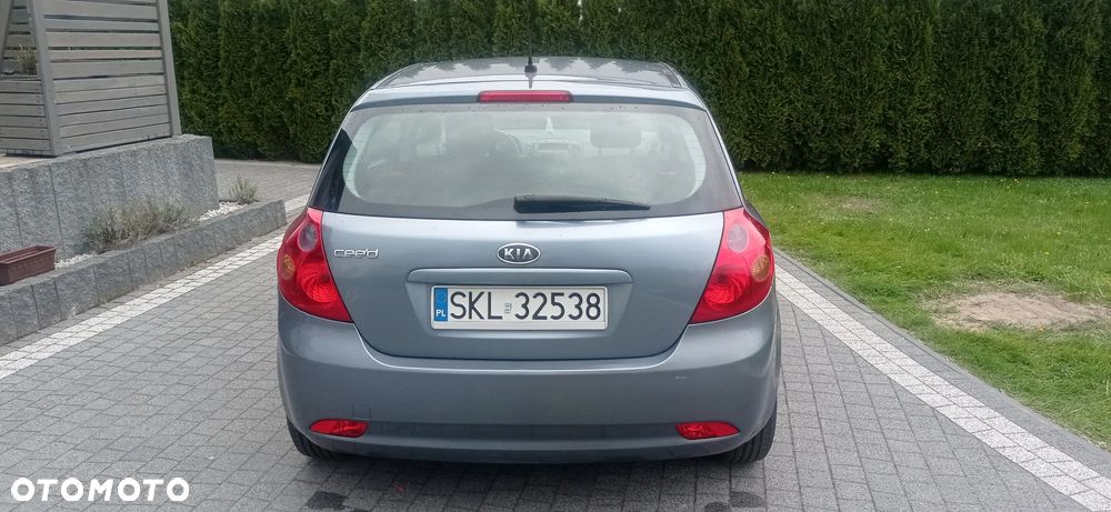Kia Ceed - 3