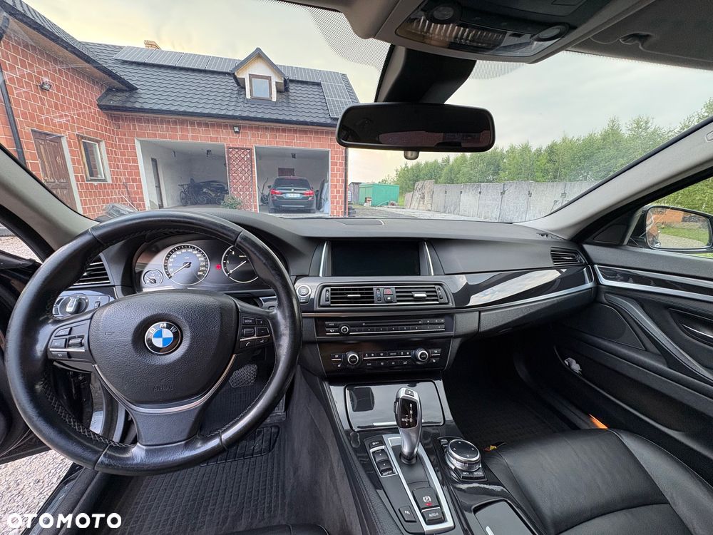 BMW Seria 5 520d Luxury Line - 16