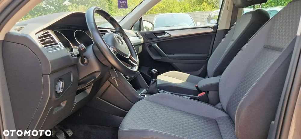 Volkswagen Tiguan - 18