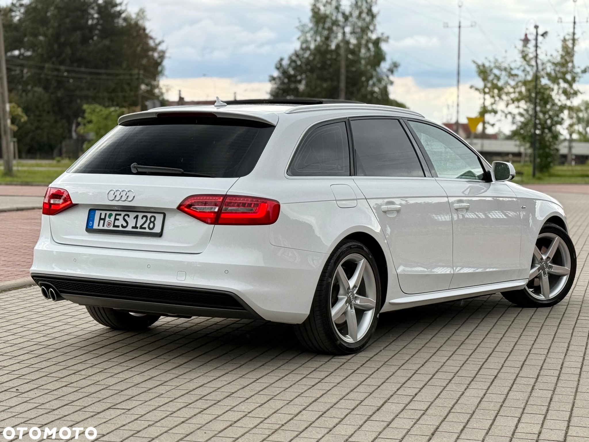 Audi A4 Avant 2.0 TDI DPF quattro S line Sportpaket - 5