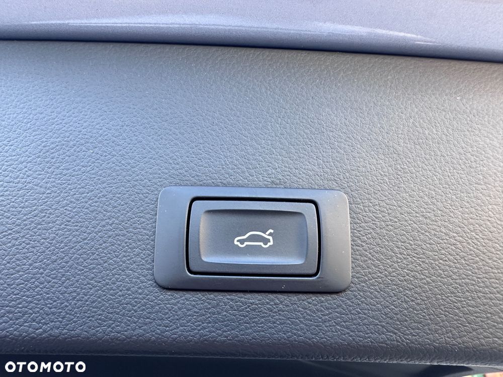 Audi A6 Avant 2.0 TDI quattro S tronic - 23