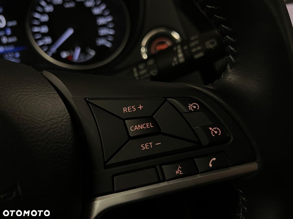 Nissan Qashqai 1.3 DIG-T N-CONNECTA - 36