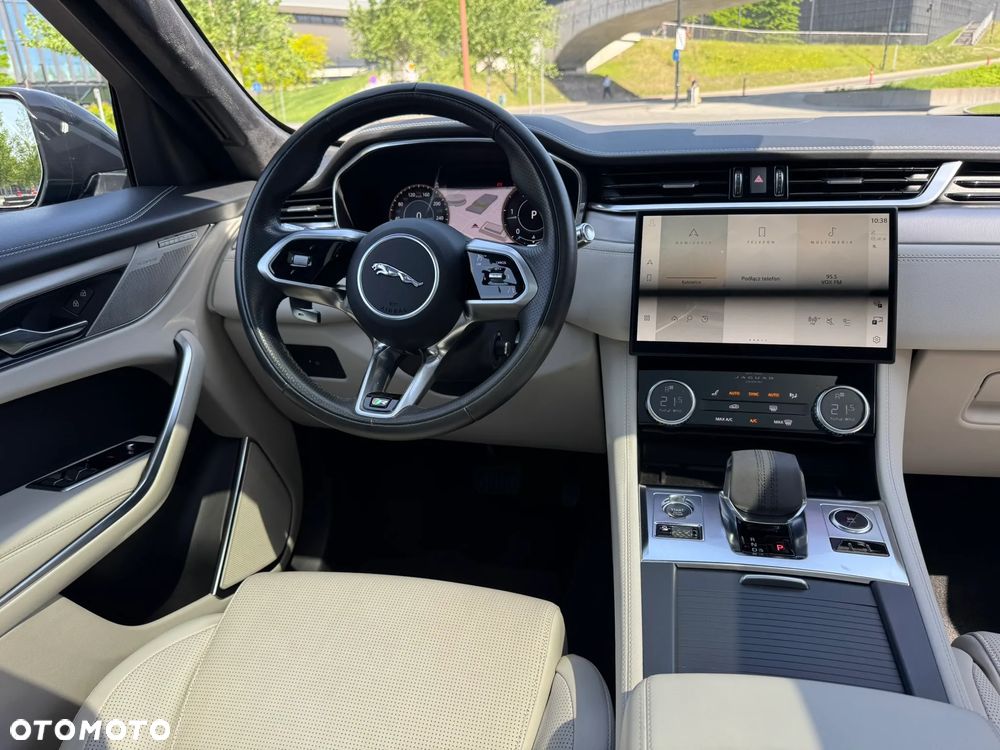 Jaguar F-Pace D200 AWD R-Dynamic HSE - 21