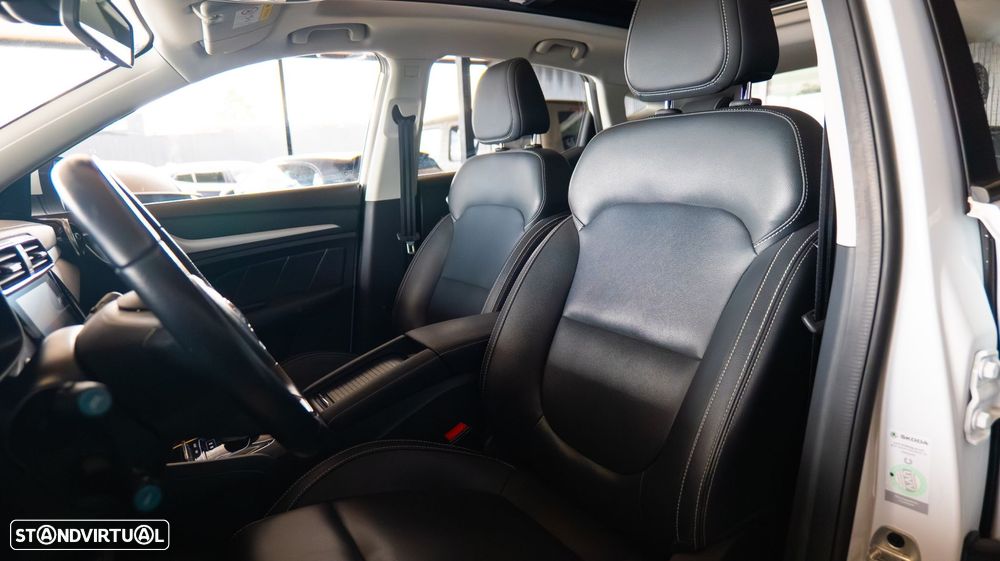 MG ZS EV Luxury - 25