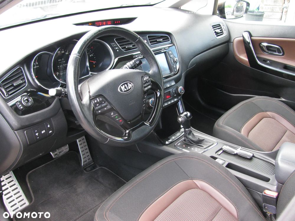 Kia Ceed 1.6 GDI DCT Platinum Edition - 15