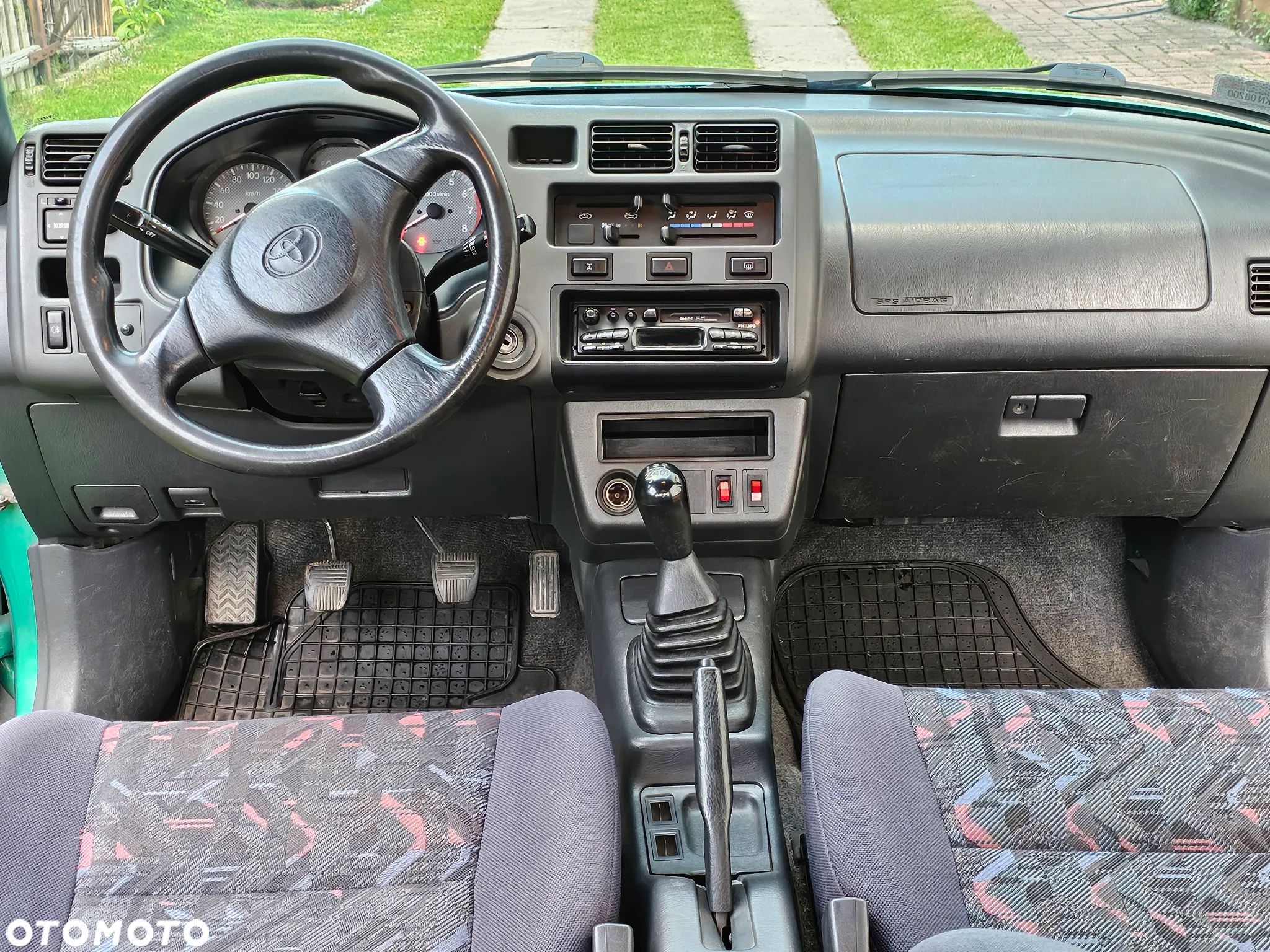 Toyota RAV4 - 4