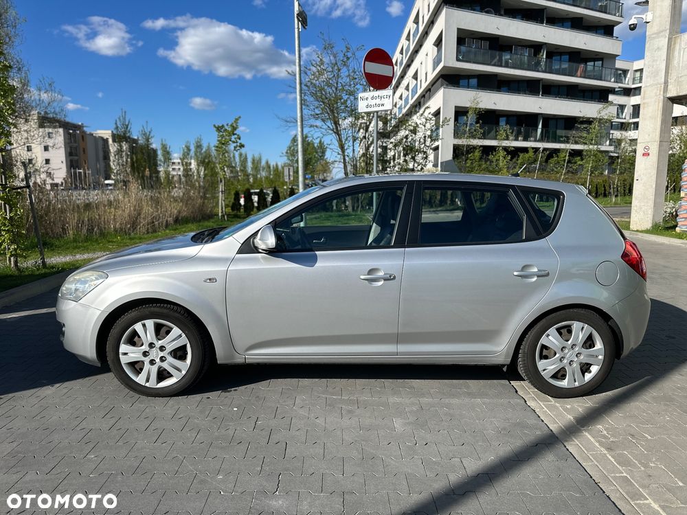 Kia Ceed 1.6 CVVT Automatik EX - 8