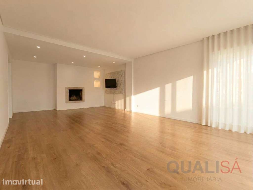 Apartamento T3 de gaveto com varandas e garagem fechada localizado ... - Grande imagem: 5/35