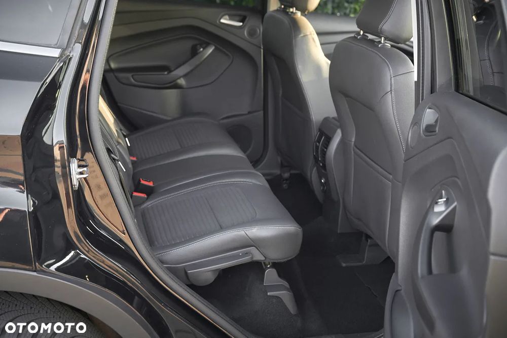 Ford Kuga 1.5 EcoBoost 2x4 Titanium - 23